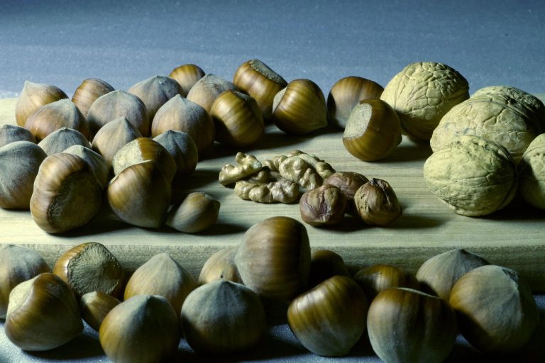 Why is Magnesium Essential for Women and How Does It Benefit Skin? magnesium